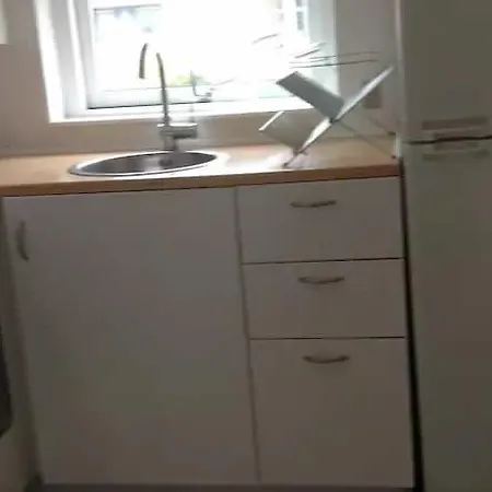 Lägenhet V *